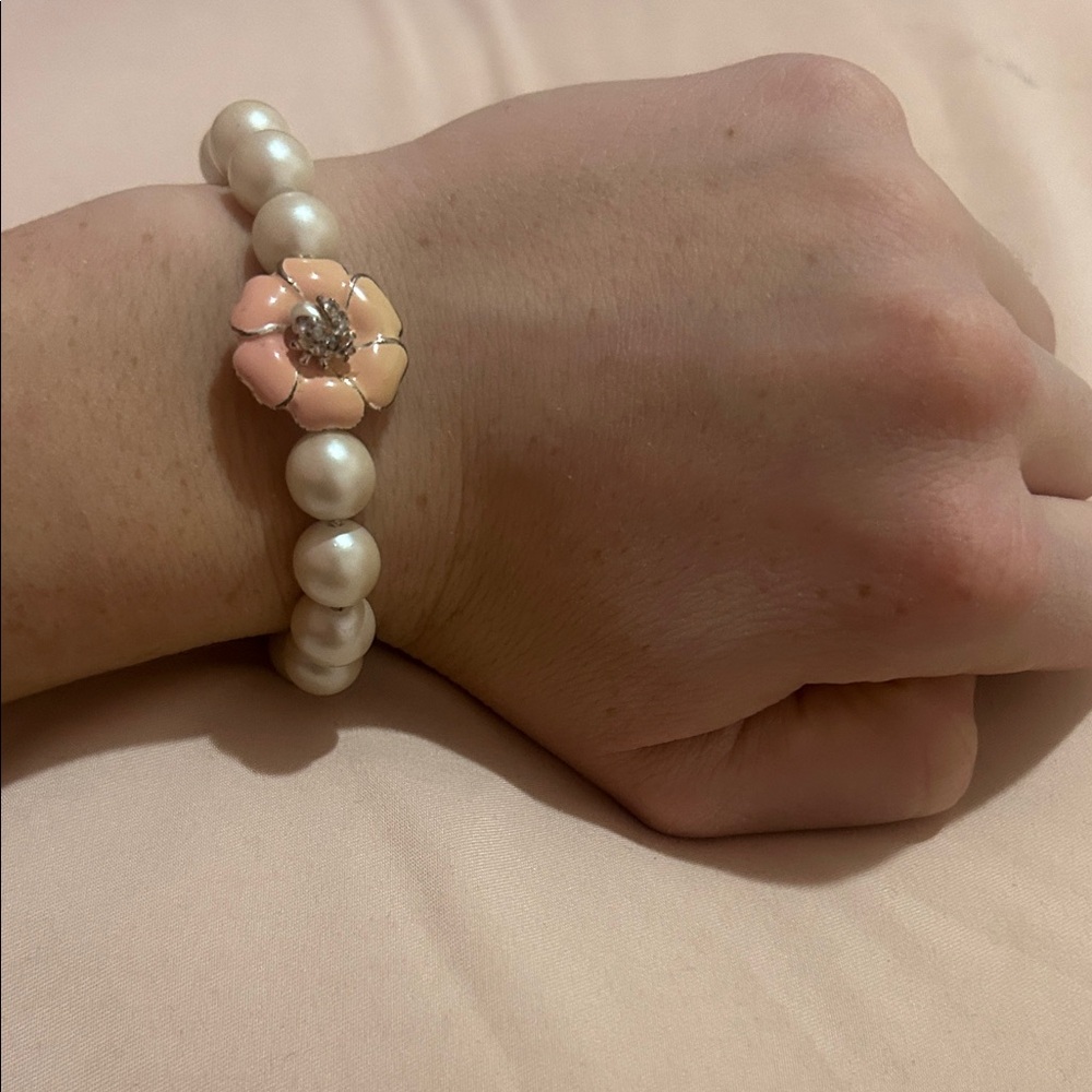 Vintage Pearl Bracelet with Pink Flower Accent